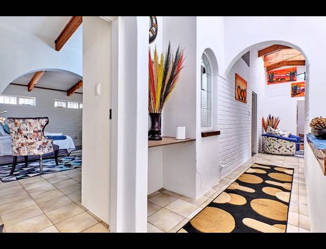 5 BEDROOM PROPERTY TO RENT IN RIVONIA